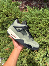 Jordan 4 Retro Undefeated photo 2