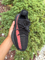 Adidas Yeezy Boost 350 V2 Core Red Size 7.5 photo 3