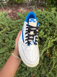 Jordan 1 Low Travis Scott Reverse Fragment photo 3