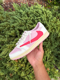 Jordan 1 Low Travis Scott Tropical Pink photo 2