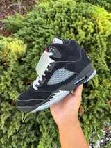 Jordan 5 Retro Black Metallic Reimagined photo 2