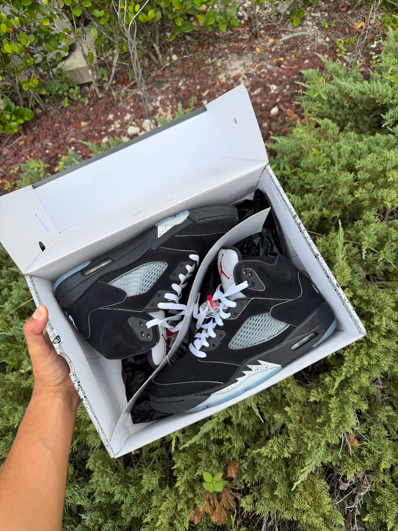 Jordan 5 Retro Black Metallic Reimagined Size 10.5