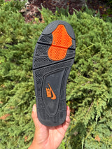 Jordan 4 Retro Undefeated photo 6