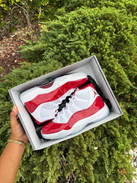 Jordan 11 Retro Cherry photo 1
