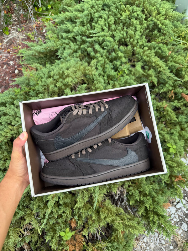 Jordan 1 Low Travis Scott Velvet Brown