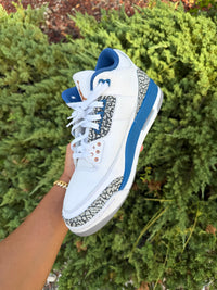 Jordan 3 Retro Wizards photo 4