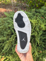 Jordan 4 Retro Fear photo 5