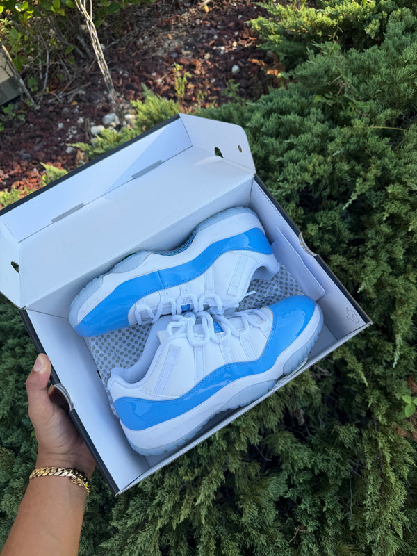 Jordan 11 Retro Low University Blue