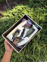 Jordan 1 Low Travis Scott Medium Olive photo 1