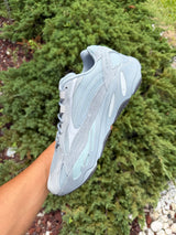 Adidas Yeezy Boost 700 V2 Hospital Blue photo 4