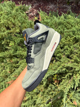 Jordan 4 Retro Undefeated photo 4