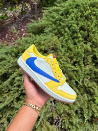 Jordan 1 Low Travis Scott Canary photo 2
