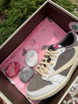 Jordan 1 Low Travis Scott Reverse Mocha photo 7