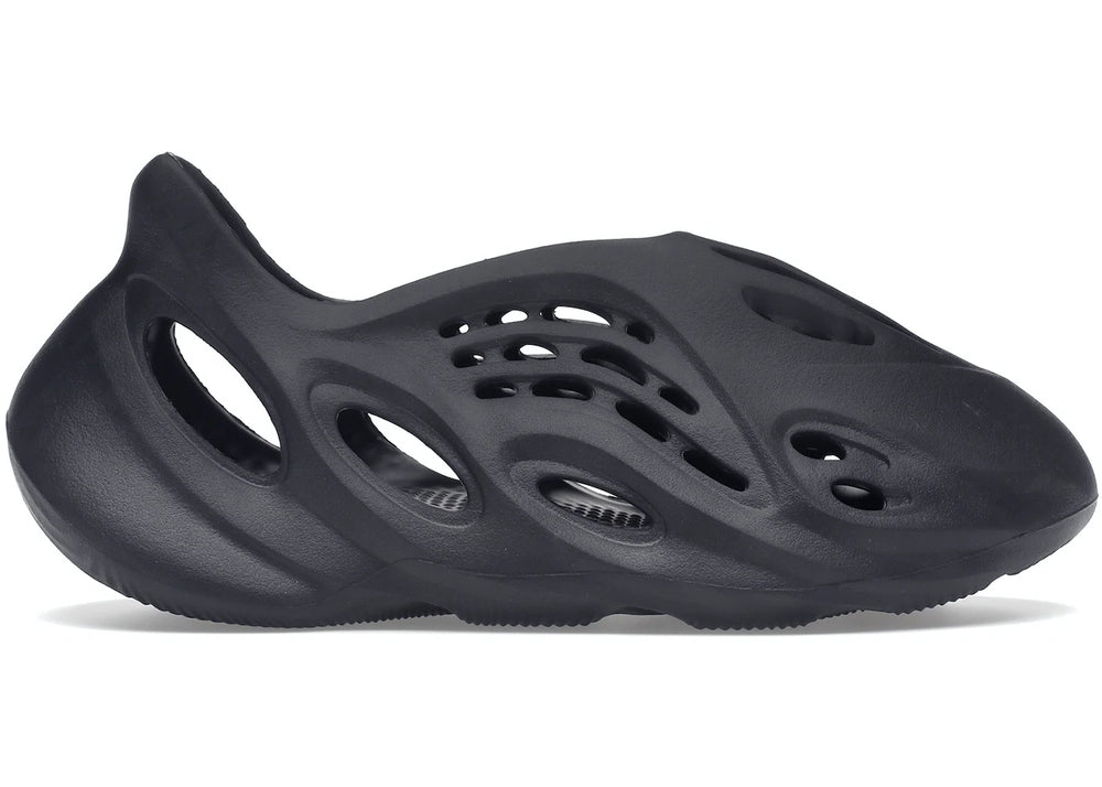 Yeezy Foam RNNR “Onyx”